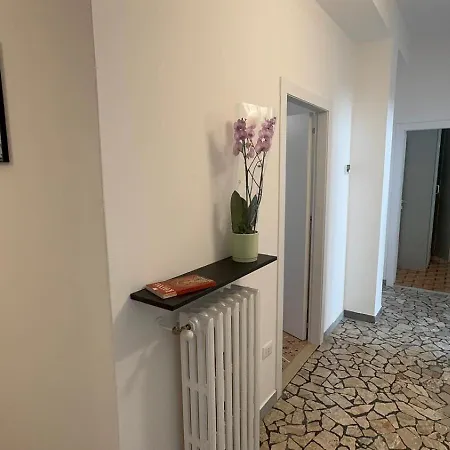 Appartamento Dimora Pasolini , Stylish Two Bedroom In The Historic Center Ravenna