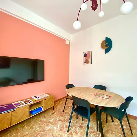 Appartamento Dimora Pasolini , Stylish Two Bedroom In The Historic Center *