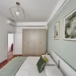 Dimora Pasolini , Stylish Two Bedroom In The Historic Center Lejlighed