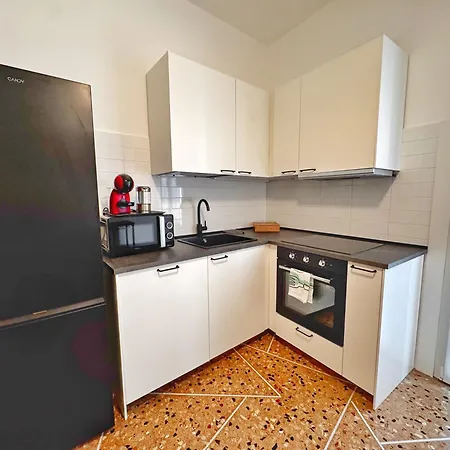 Dimora Pasolini , Stylish Two Bedroom In The Historic Center Apartment