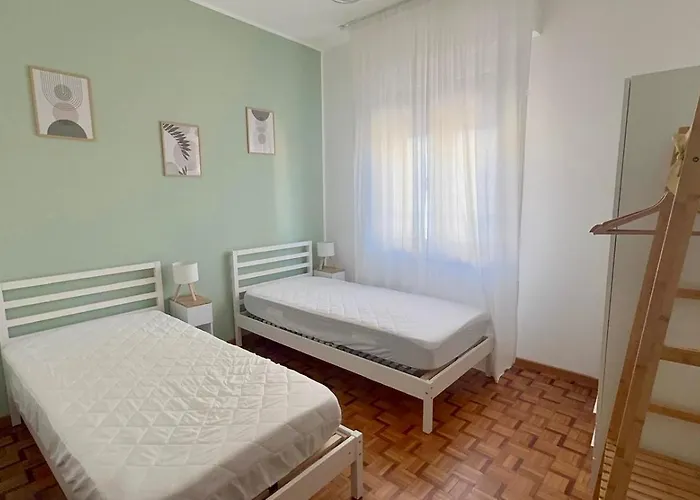 Dimora Pasolini , Stylish Two Bedroom In The Historic Center Apartament *